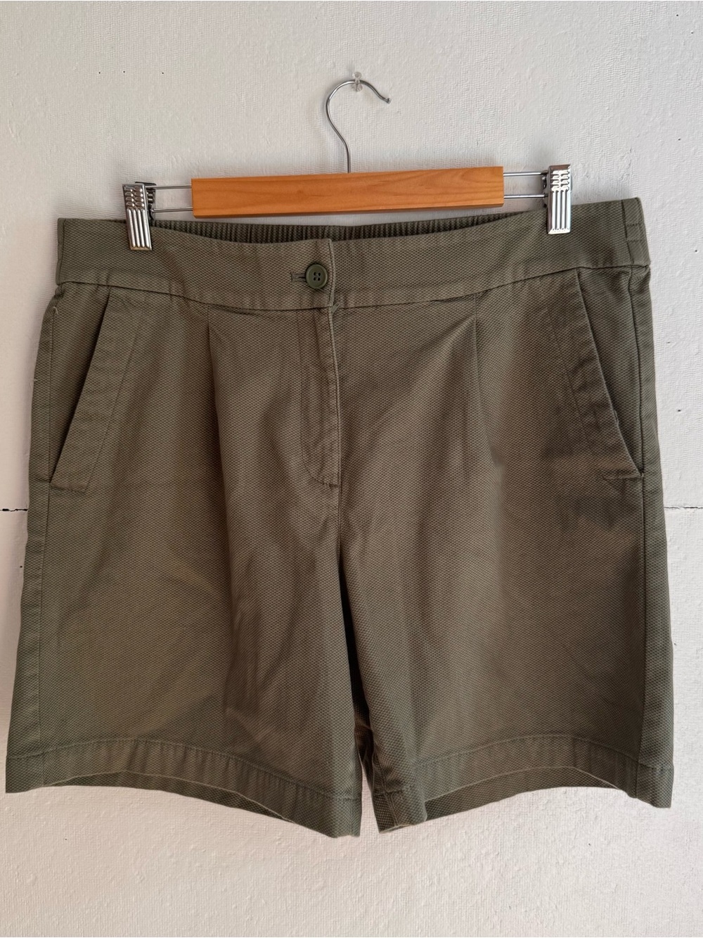 Classic Olive Women's Shorts